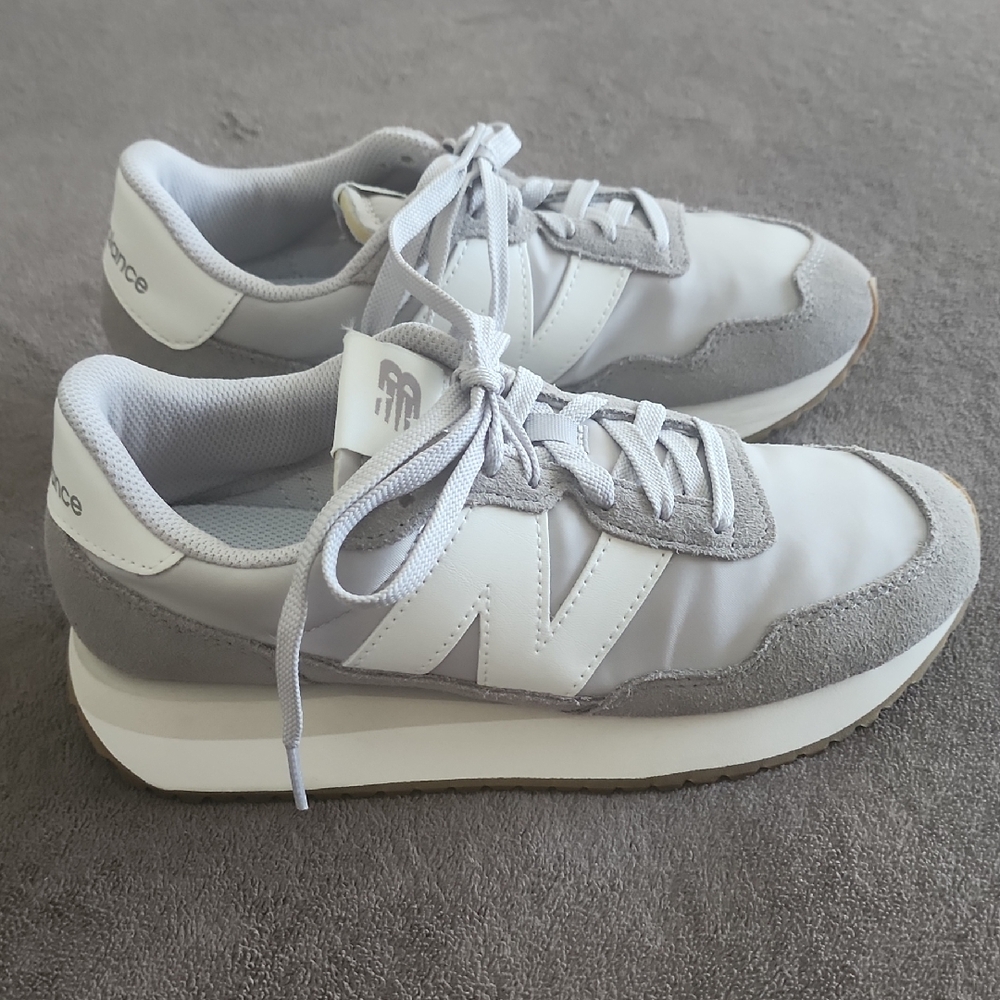 NWOT New Balance 237 Gray and White Sneakers